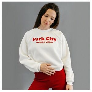Zenzee Park City Attitude @ Altitude Cropped Sweatshirt Medium Ivory $125 Retail
